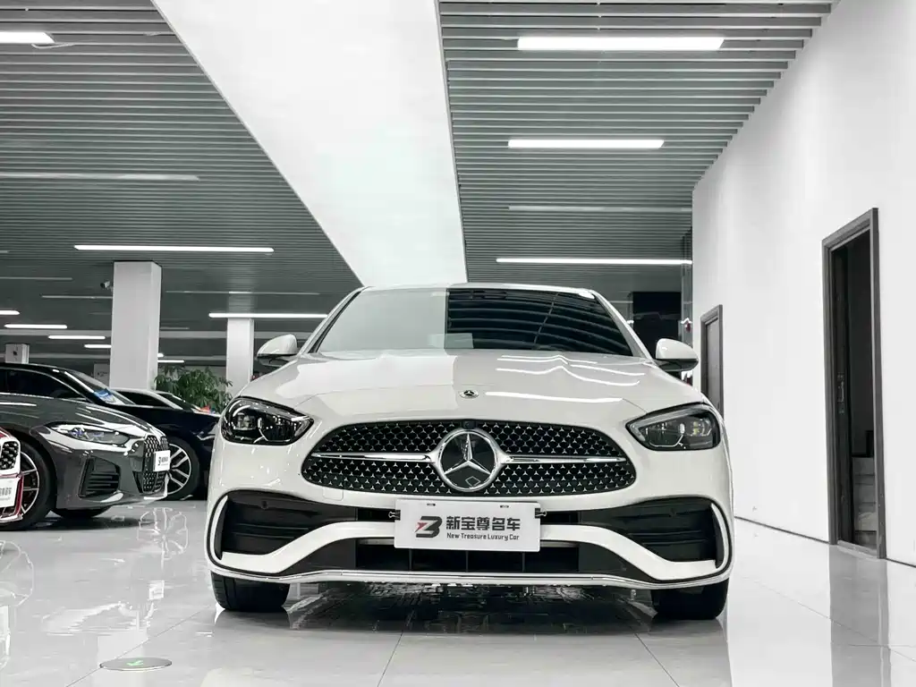 Mercedes-Benz C-Class — миниатюра 2
