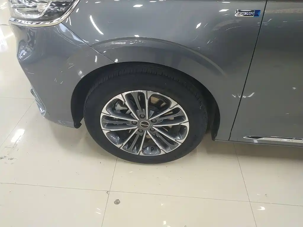 Roewe iMAX8 — миниатюра 25