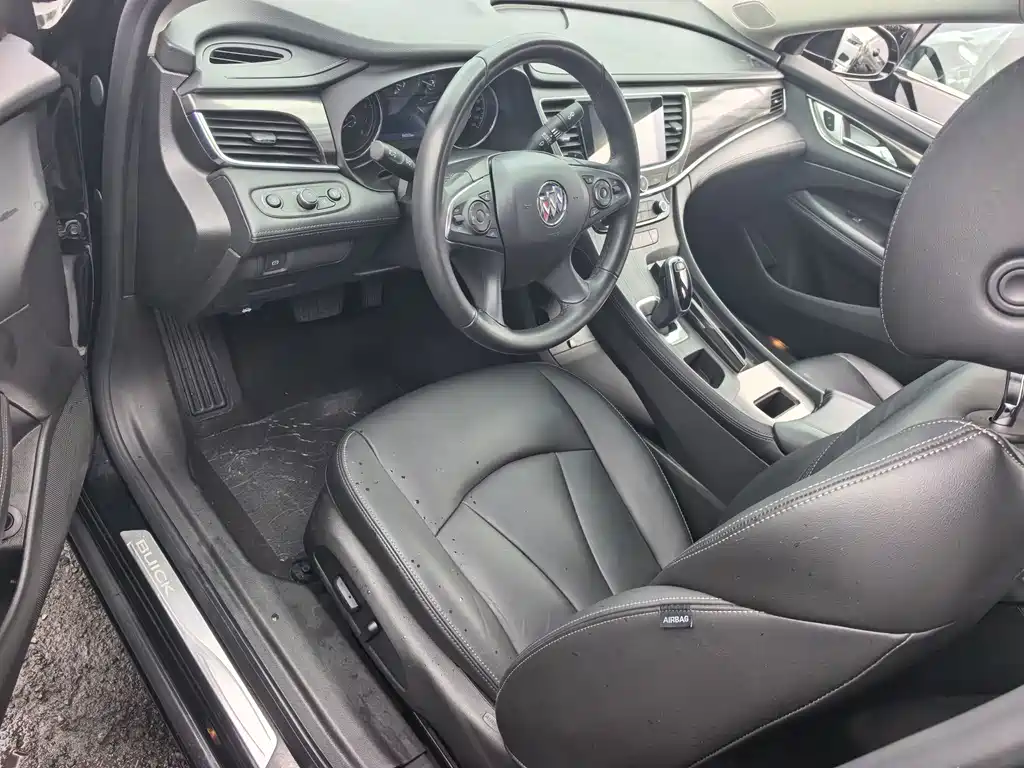Buick LaCrosse — миниатюра 6