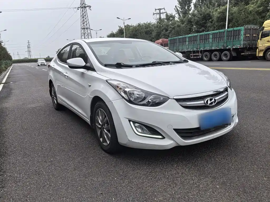 Hyundai Elantra Langdong — миниатюра 4