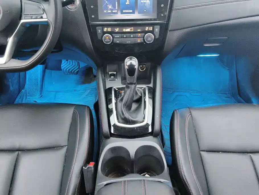 Nissan Qashqai — миниатюра 16