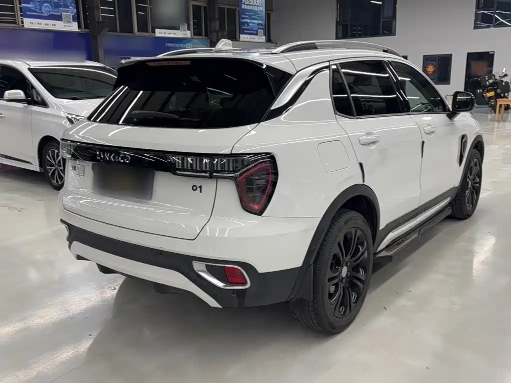 Lynk & Co 01 — миниатюра 25