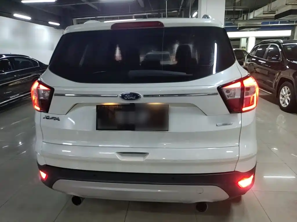 Ford Kuga — миниатюра 6