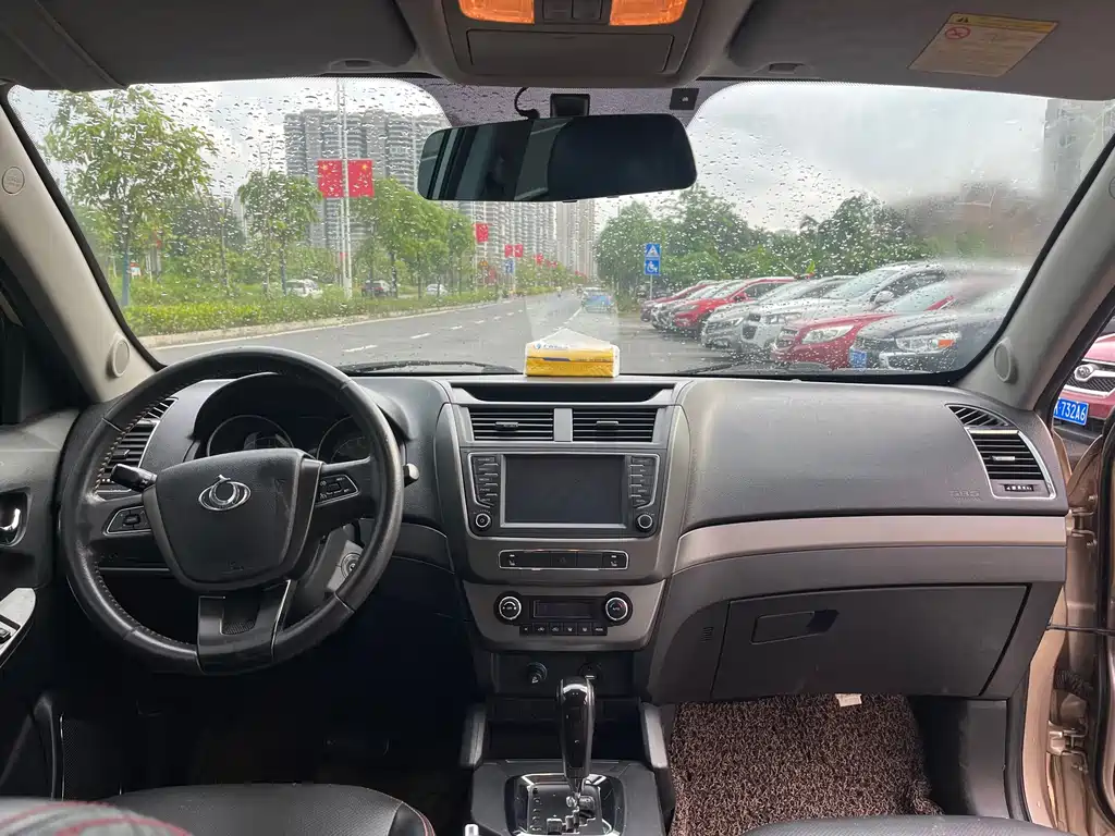 Geely GX7 — миниатюра 9