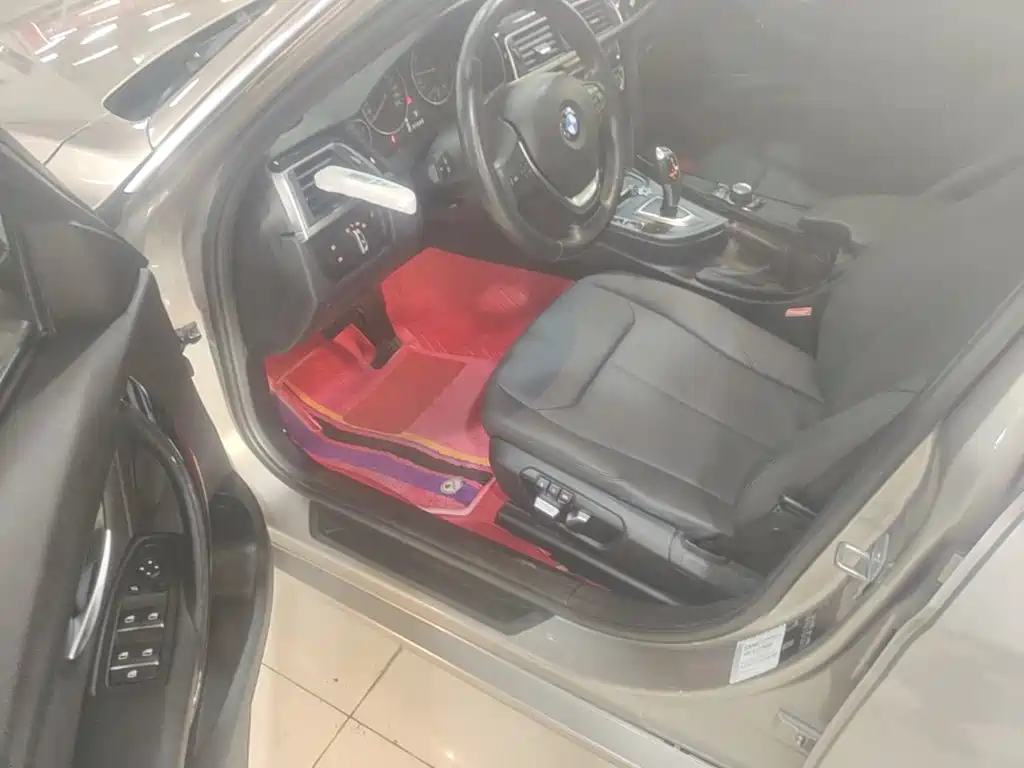 BMW 3 Series — миниатюра 12