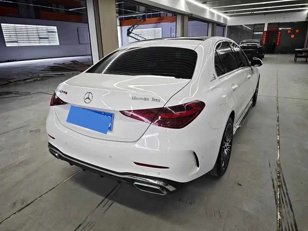 Mercedes-Benz C-Class — миниатюра 15