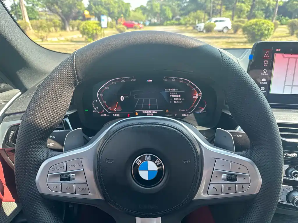 BMW 5 Series — миниатюра 9