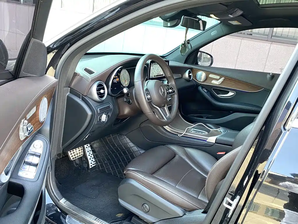 Mercedes-Benz GLC 2021 GLC 300 L 4MATIC