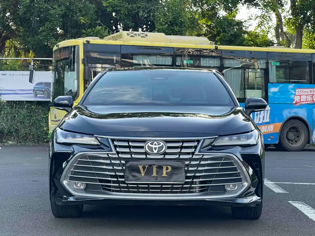Toyota Avalon — миниатюра 2