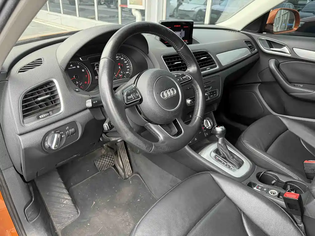 Audi Q3 — миниатюра 5