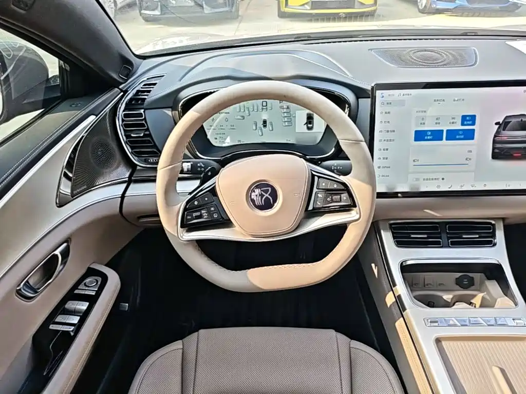 BYD Han — миниатюра 11
