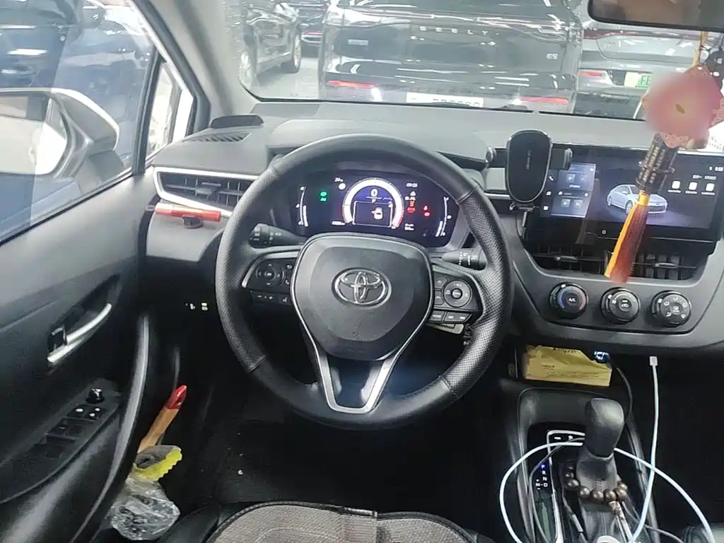 Toyota Corolla — миниатюра 11