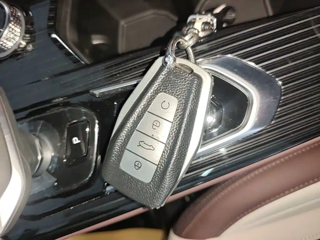Geely Xingyue L — миниатюра 9