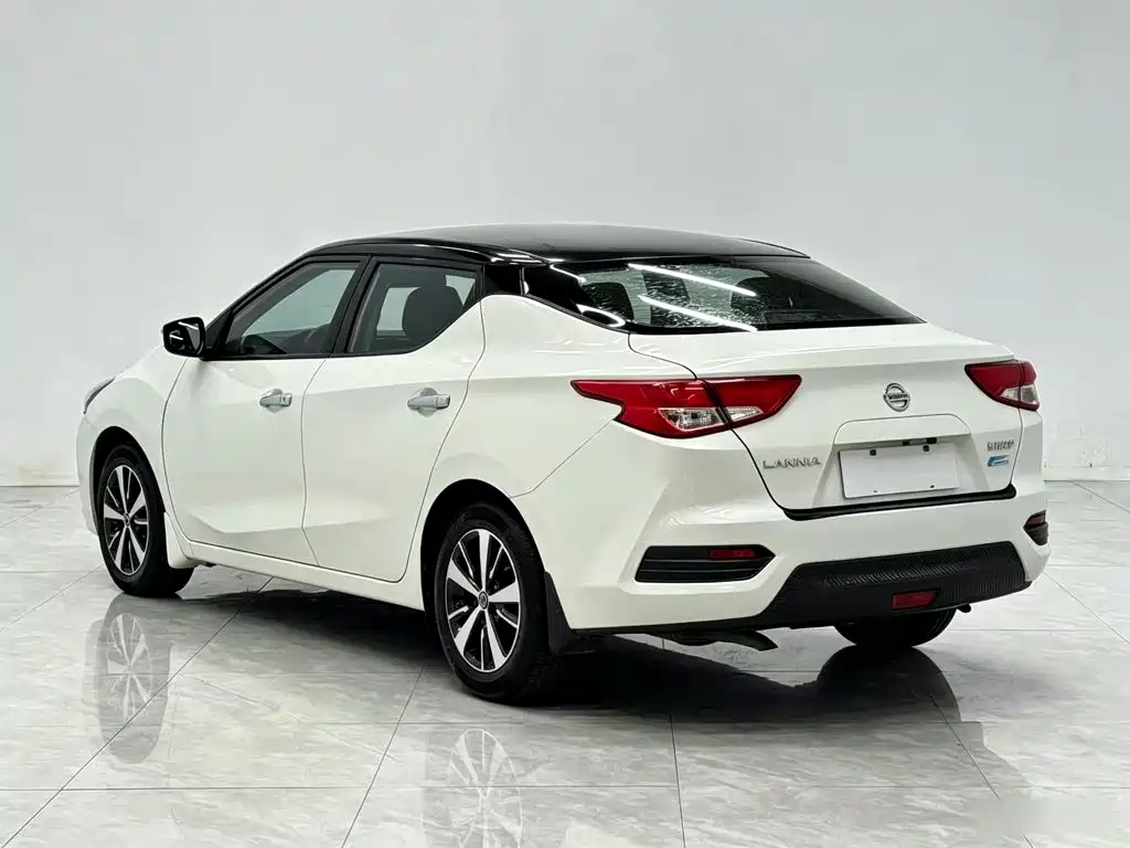 Nissan Bluebird — миниатюра 5