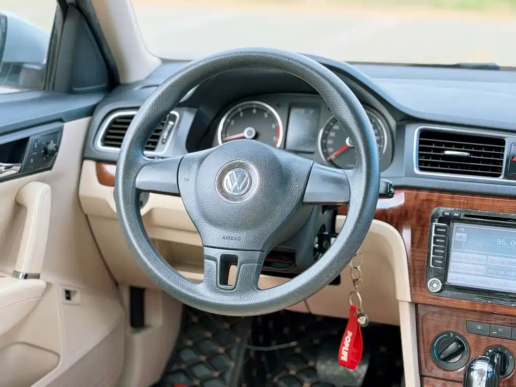 Volkswagen Lavida — миниатюра 11