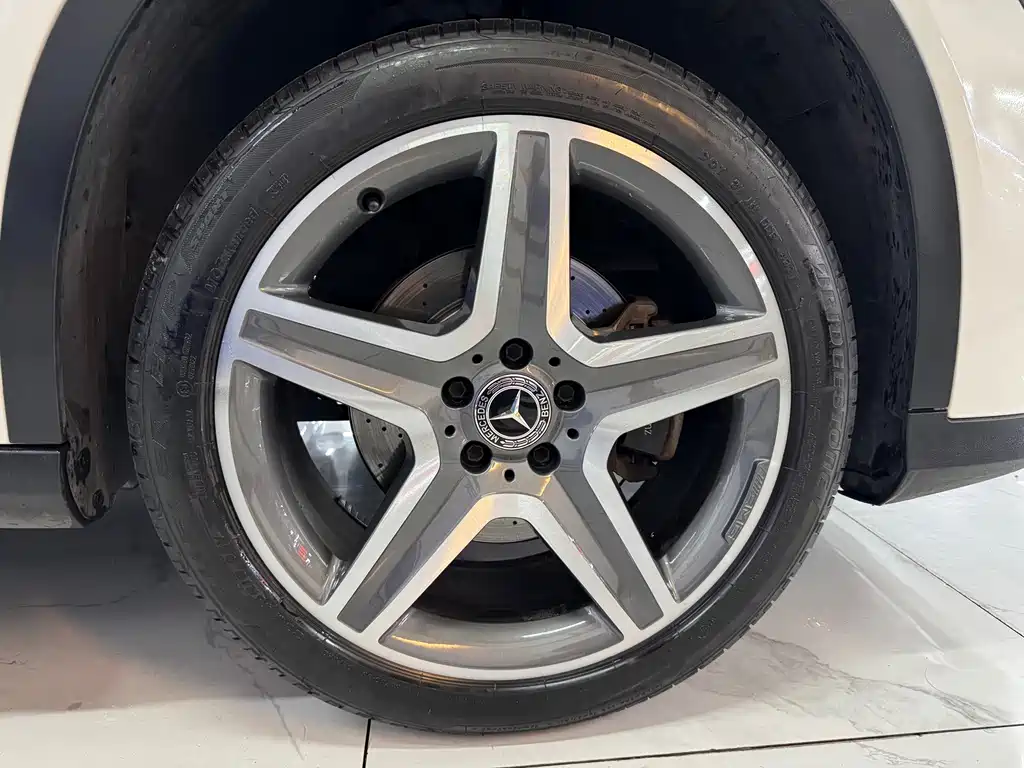 Mercedes-Benz GLA — миниатюра 13