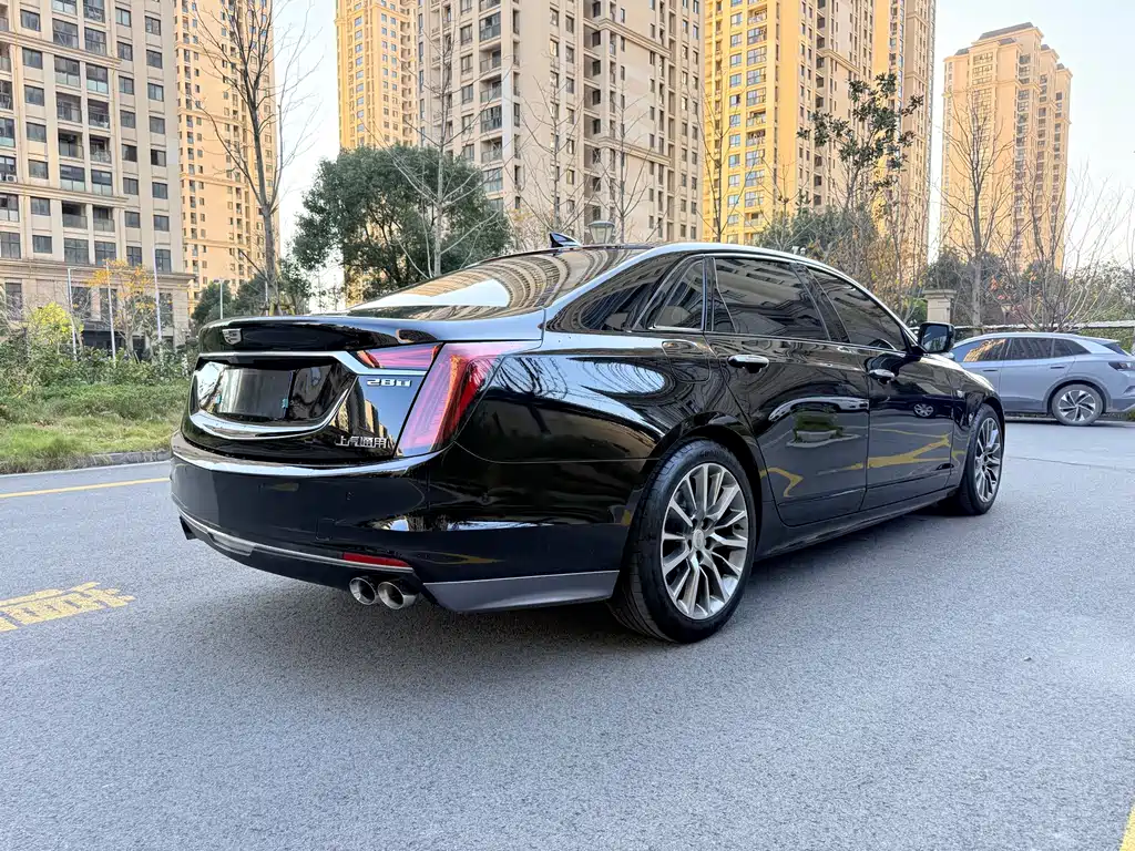 CADILLAC CT6