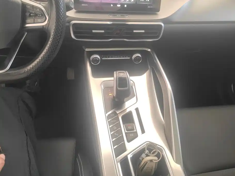 Geely Binyue — миниатюра 16