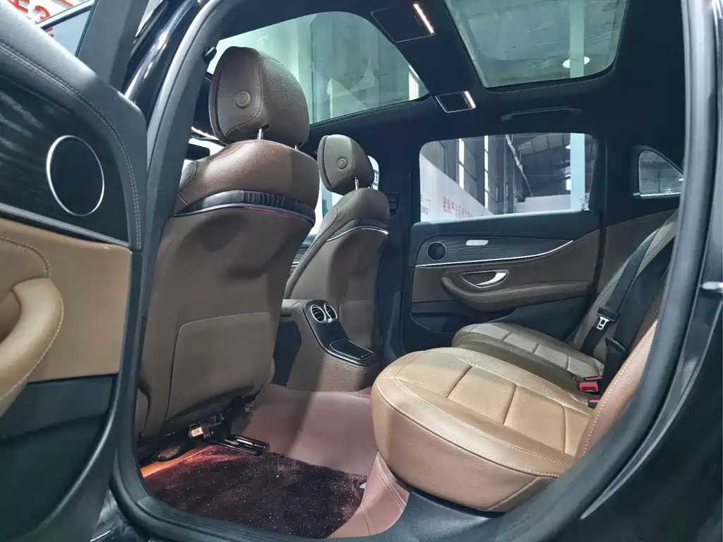 Mercedes-Benz E-Class New Energy — миниатюра 6