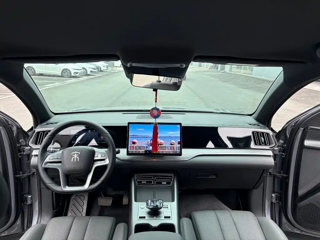BYD L DM-i — миниатюра 4