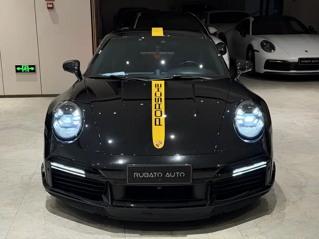 Porsche 911 2022 Turbo S 3.7T
