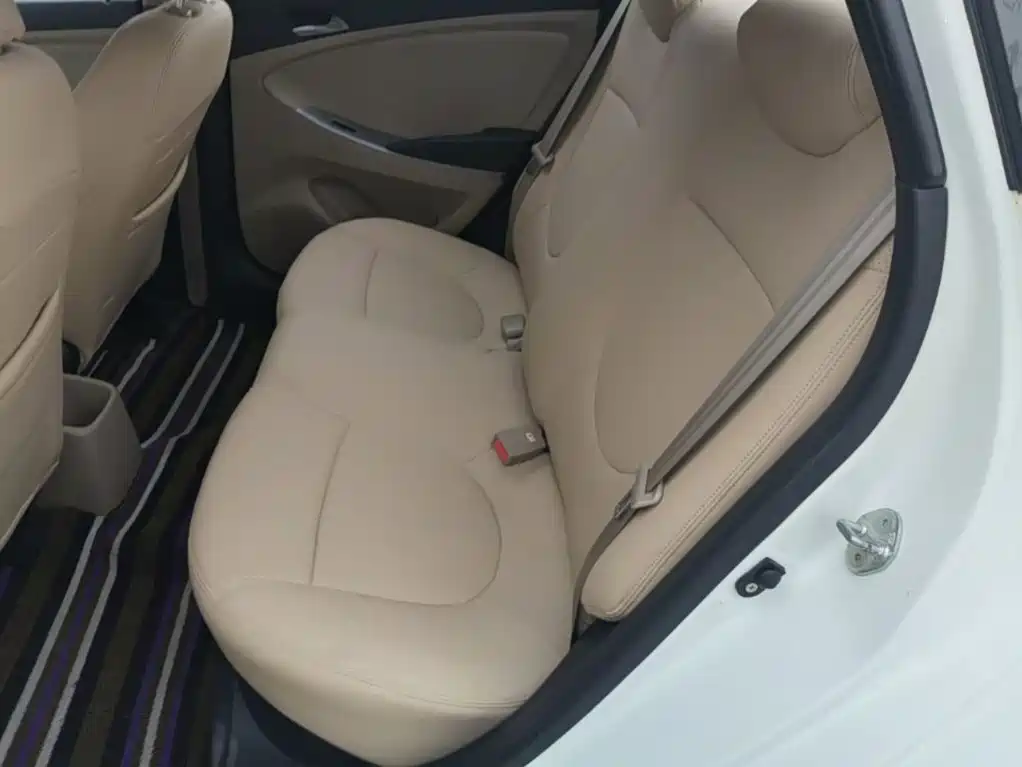 Hyundai Verna — миниатюра 17