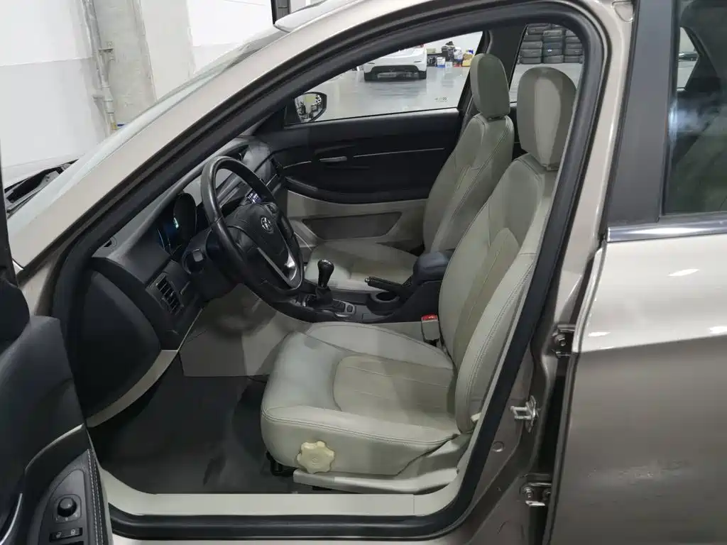 BAIC Senova D50 — миниатюра 10