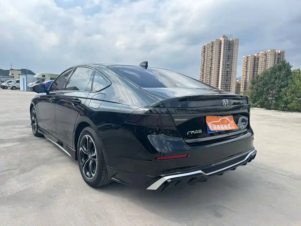Honda Accord — миниатюра 6