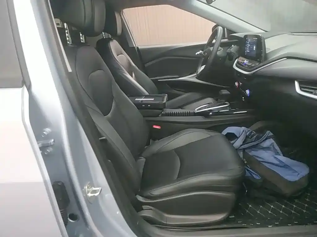 Chevrolet Menlo — миниатюра 25