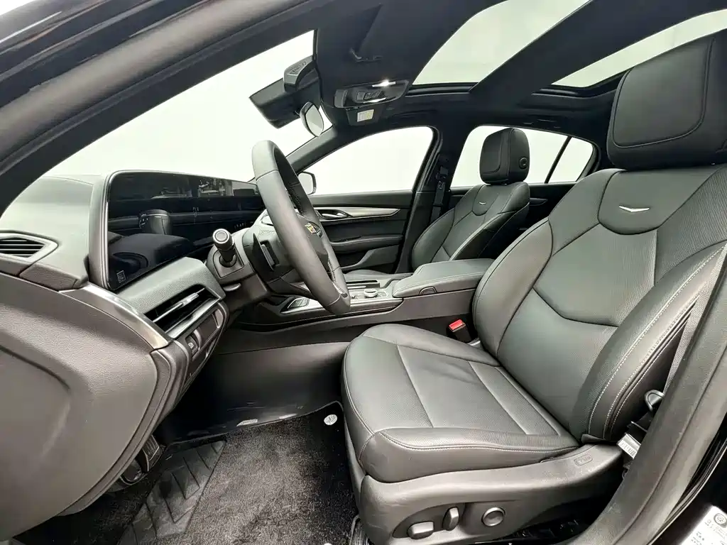 Cadillac CT5 — миниатюра 3
