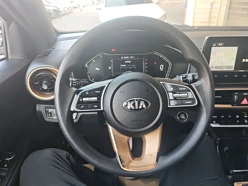 Kia K3 — миниатюра 11