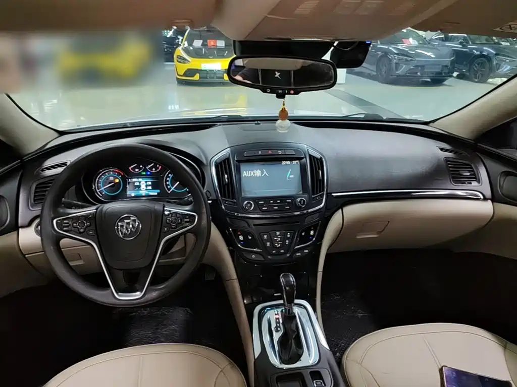 Buick Regal — миниатюра 10