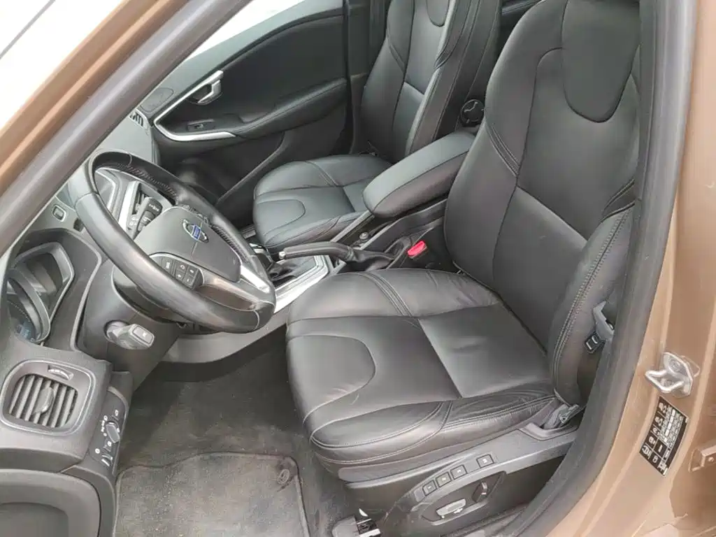 Volvo V40 — миниатюра 15