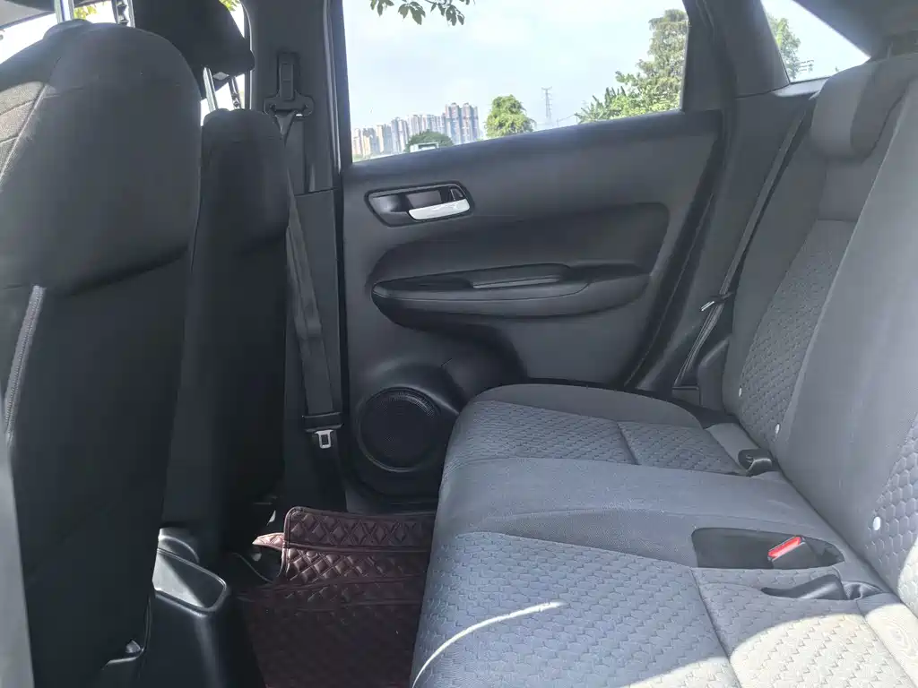 Honda Fit — миниатюра 15