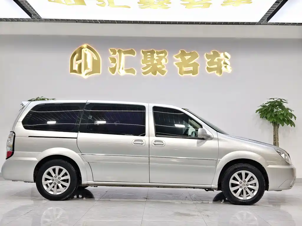 Buick GL8 — миниатюра 5