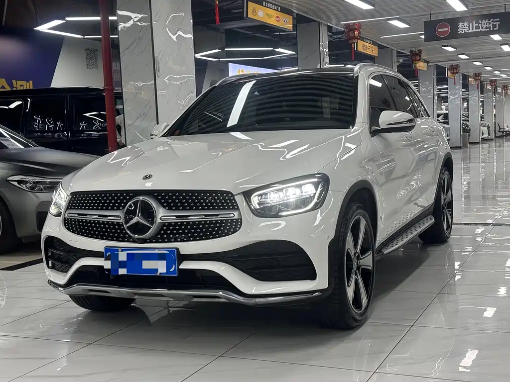 MERCEDES-BENZ GLC