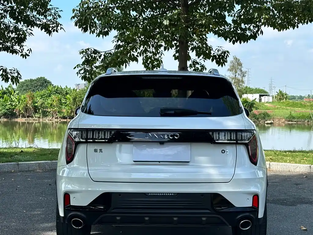 Lynk & Co 01 — миниатюра 7