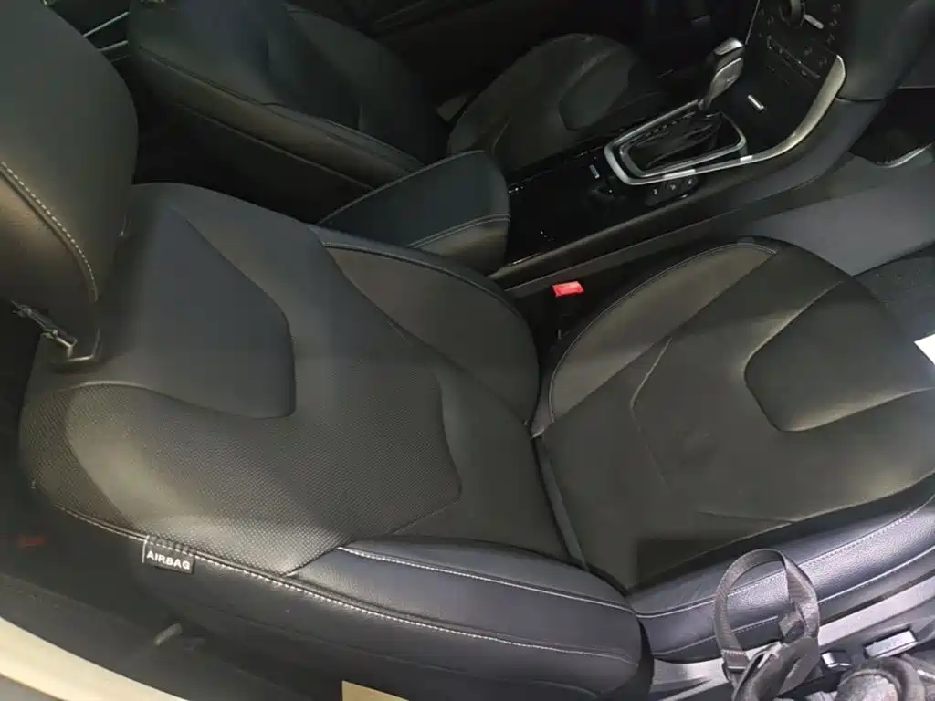 Ford Edge — миниатюра 25