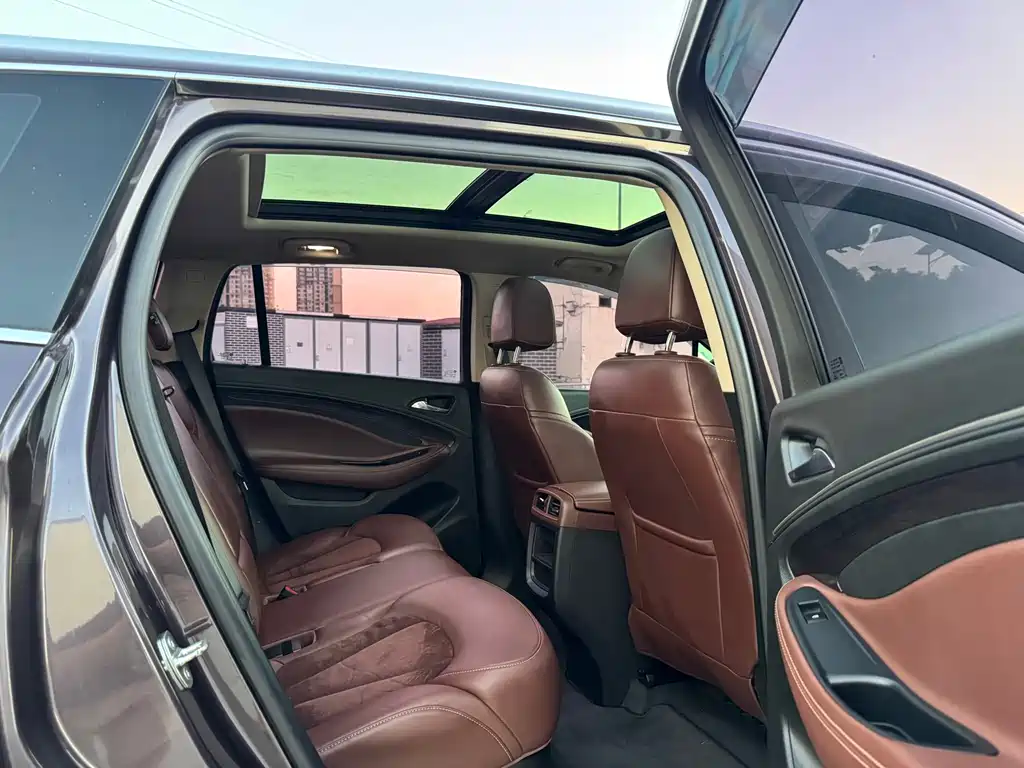 Buick Envision Plus — миниатюра 18