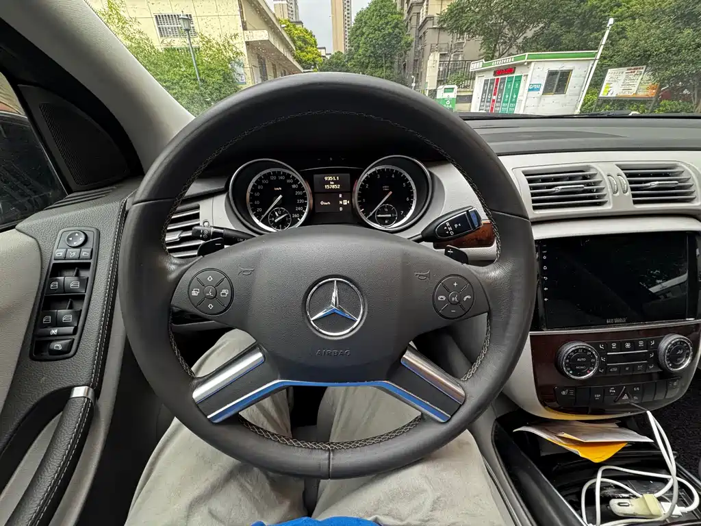 Mercedes-Benz R-Class — миниатюра 6