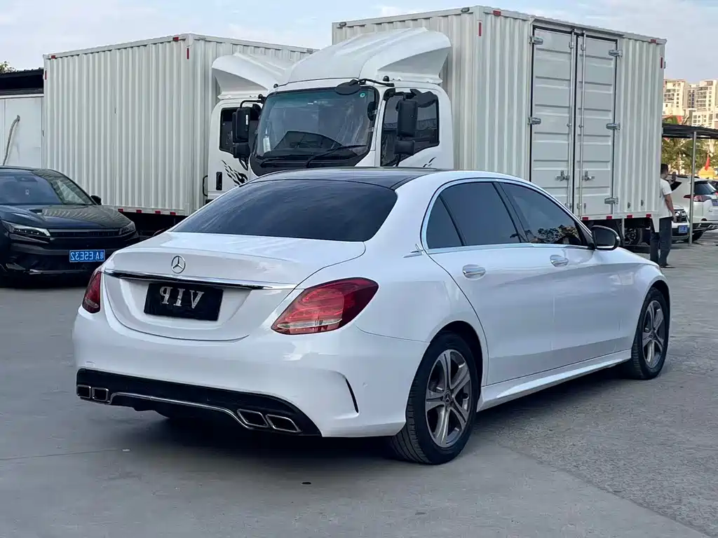 MERCEDES-BENZ C CLASS