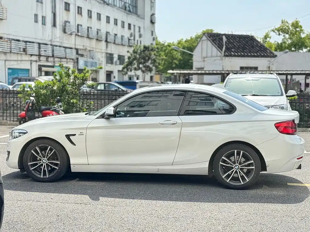 BMW 2 Series 2 2018 220i Sport