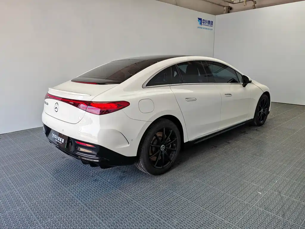 Mercedes-Benz EQE 2022 350