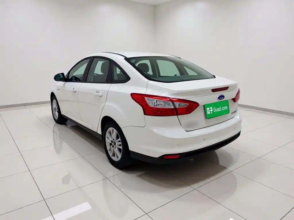 Ford Focus — миниатюра 4