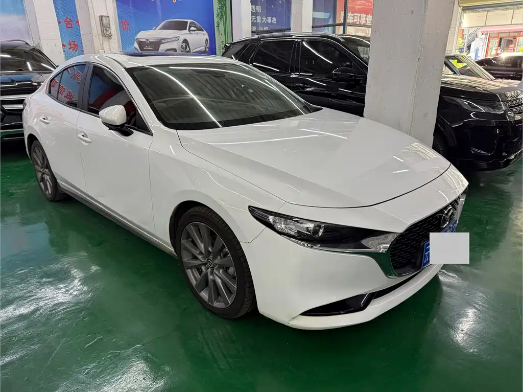 Mazda 3 Axela — миниатюра 8