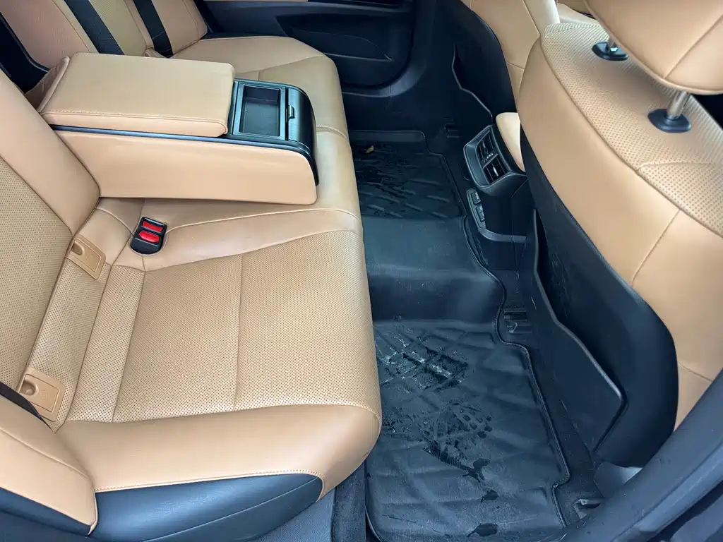 Lexus ES — миниатюра 18
