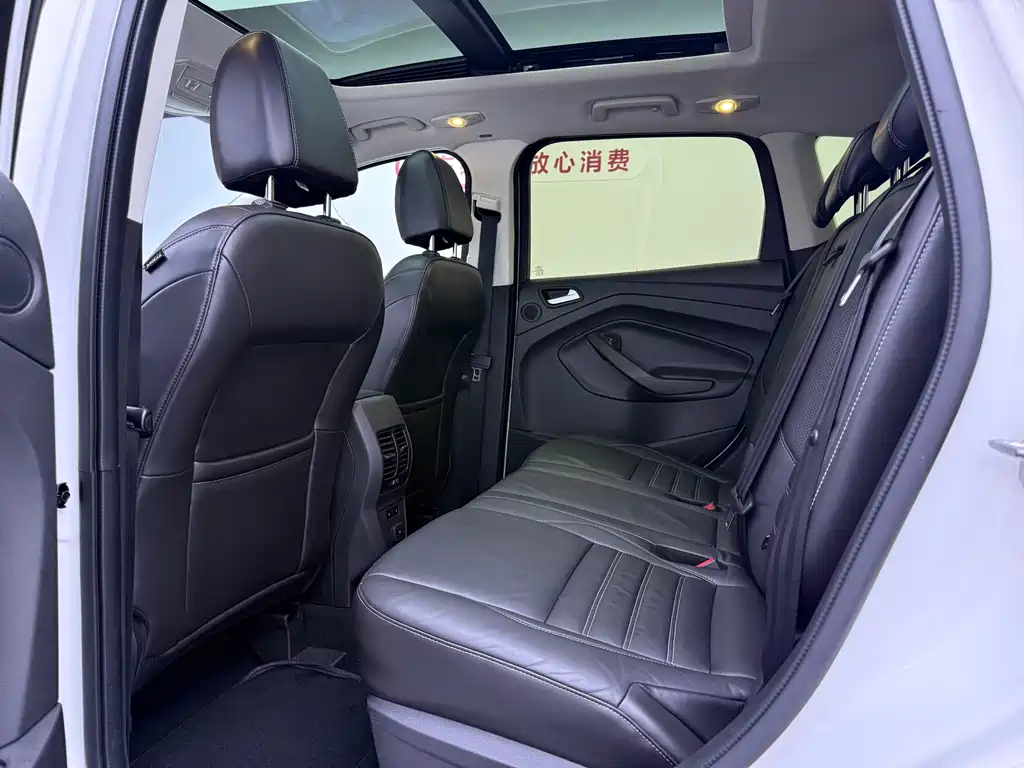 Ford Kuga — миниатюра 5