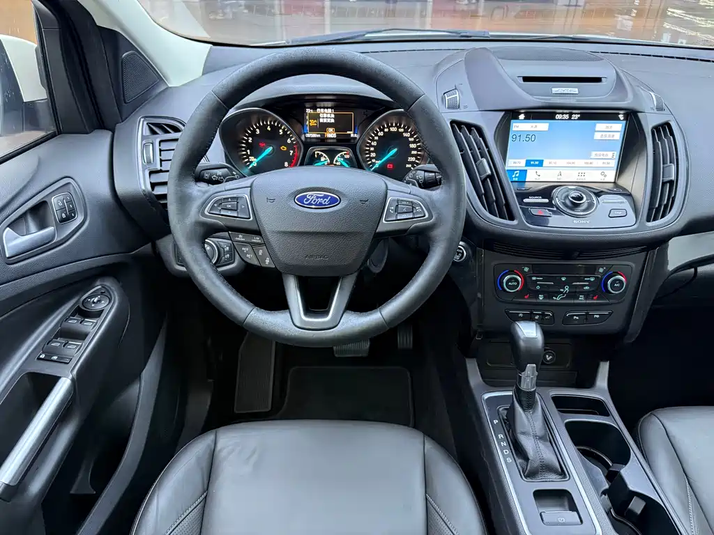 Ford Kuga — миниатюра 6