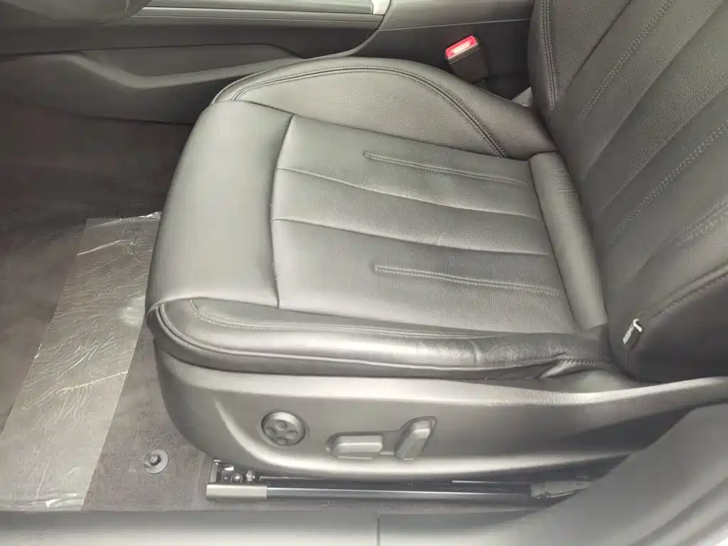 Audi A4L — миниатюра 20