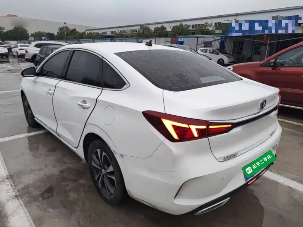 Changan Eado — миниатюра 5